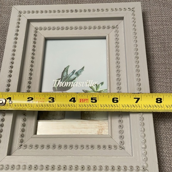 Thomasville Marketplace Picture Frame for Wall Hanging or Tabletop - Picture 9 of 13
